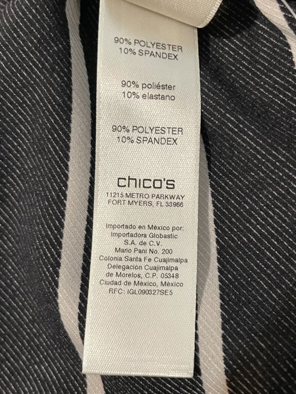 Women’s Chico’s Urban Stripe Off Shoulder Top Black White NWT Size 3 / XL - Picture 11 of 12